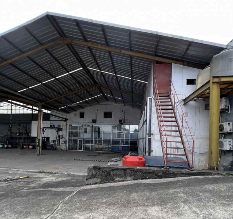 dijual gudang akses container di gunung putri bogor