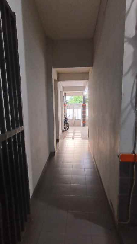 dijual kost jalan bendungan sigura gura