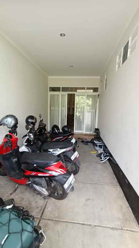 dijual kost jalan joyo agung kav 09