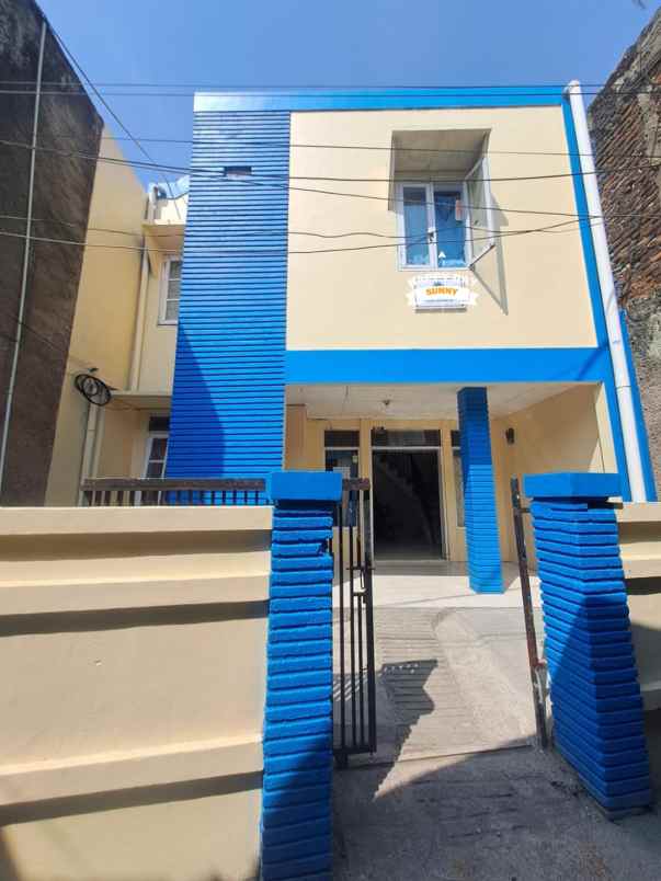 dijual kost jl sukabirus sukapura