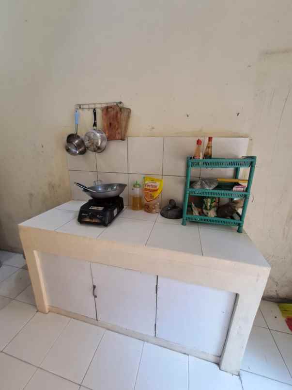 dijual kost jl sukabirus sukapura