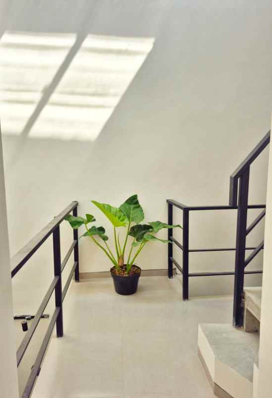 dijual kost kenjeran