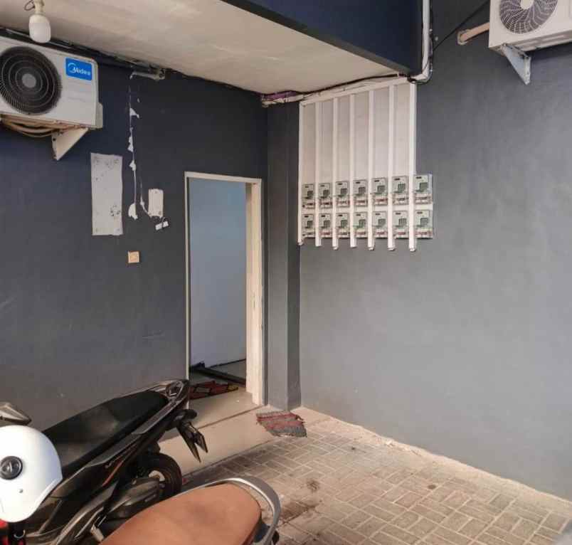 dijual kost siwalankerto kec wonocolo