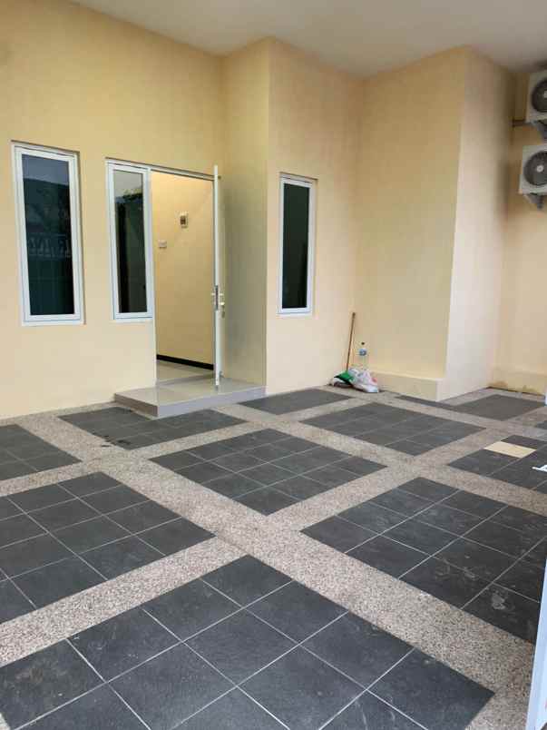 dijual kost soekarno hatta malang