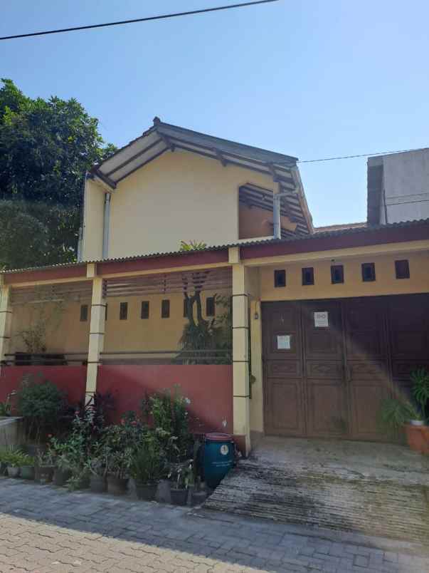 dijual kost tirto agung tembalang