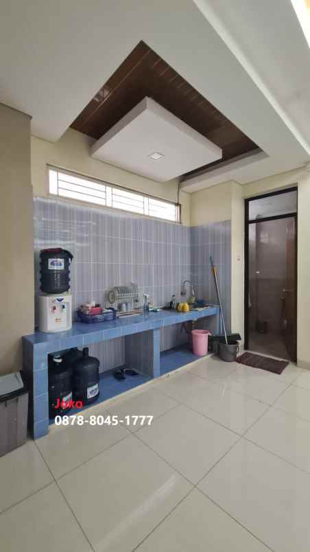 dijual ruko gudang kantor grand wijaya center jl
