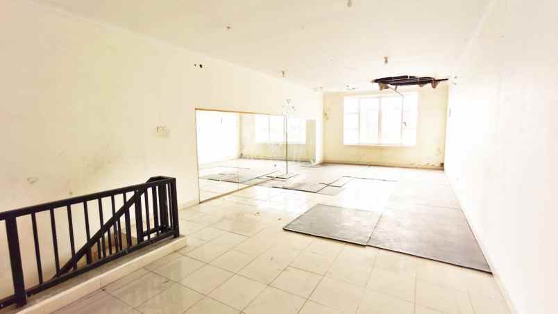 dijual ruko gudang kantor ruko celebration boulevard