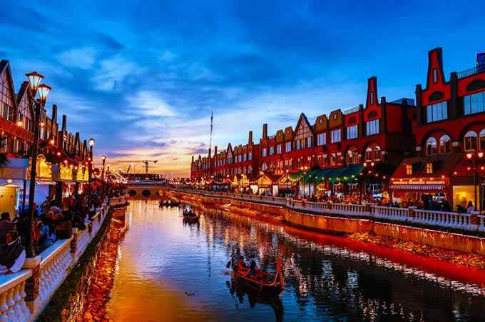 dijual ruko la riviera pik2 hadap danau