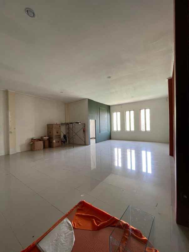 dijual ruko murah 3 lt lebar 8m nol jalan raya prapen
