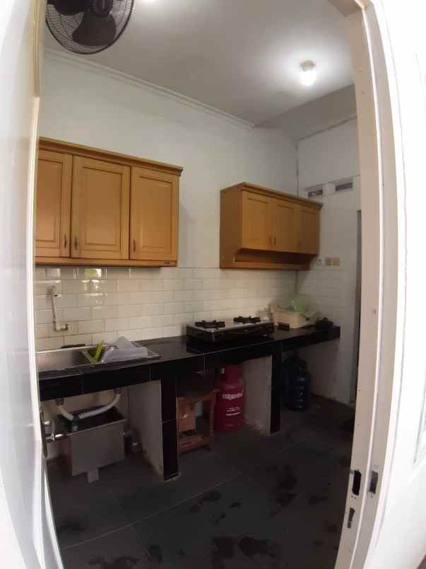 dijual ruko siap pakai di metland transyogi cileungsi