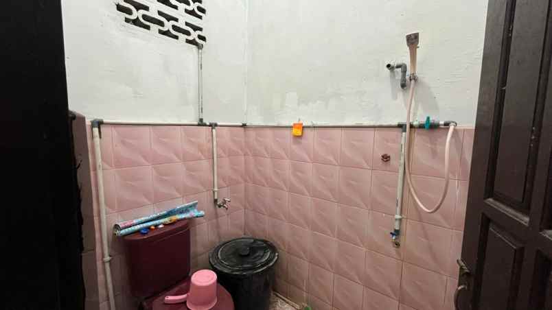 dijual rumah 2 lantai di makassar