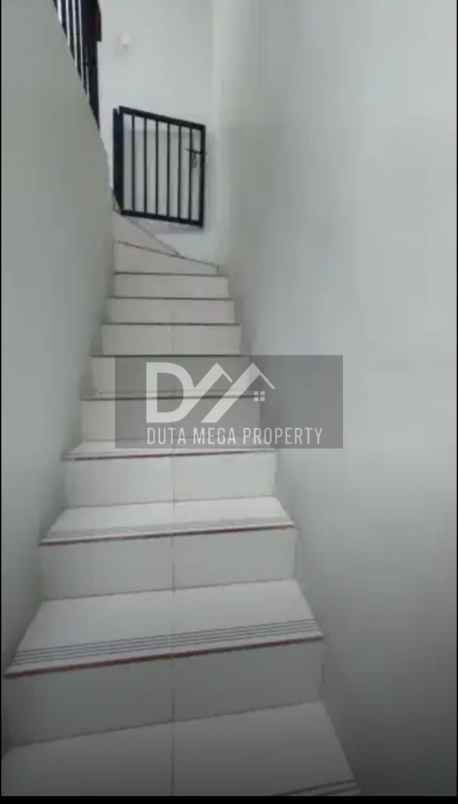 dijual rumah 2 lantai murah di graha raya bintaro