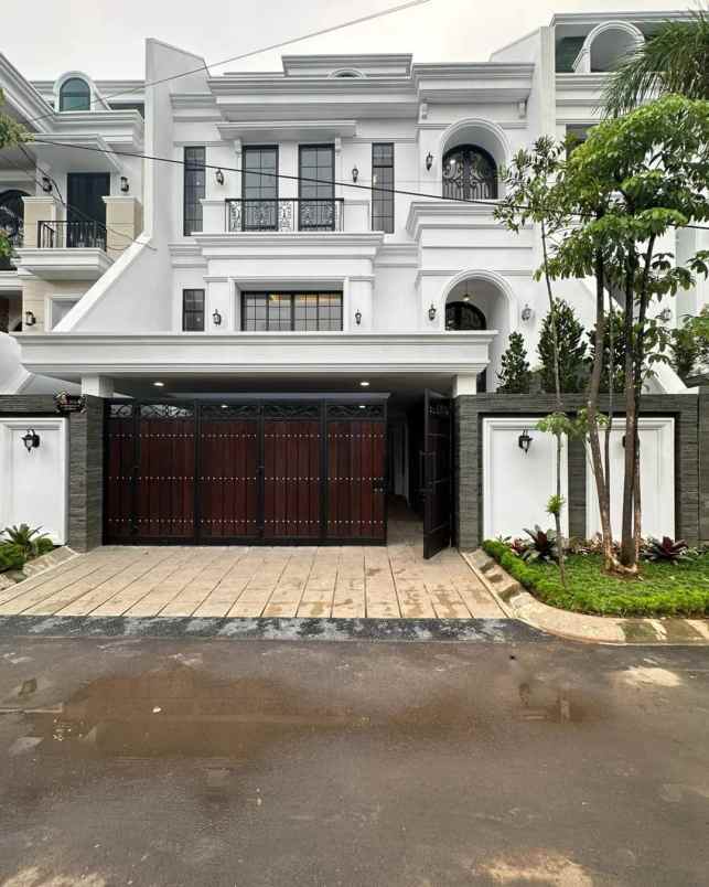 dijual rumah adhiyaksa lebak bulus