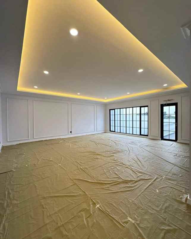 dijual rumah adhiyaksa lebak bulus