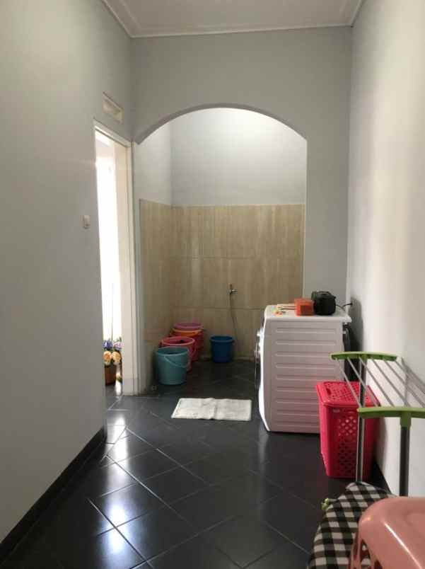 dijual rumah antapani