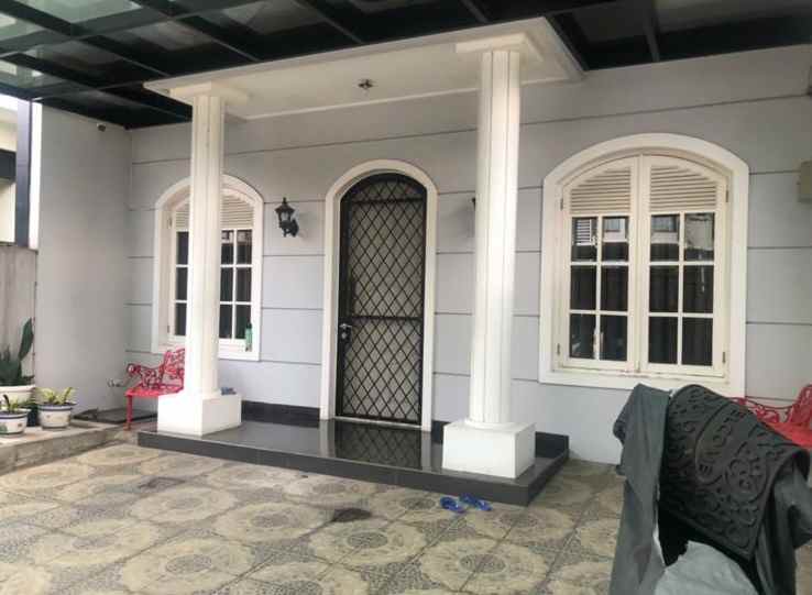 dijual rumah antapani