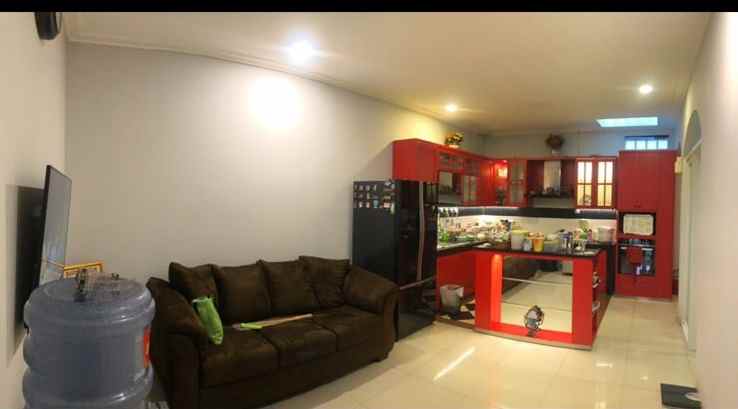 dijual rumah antapani