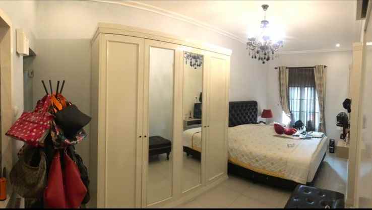 dijual rumah antapani