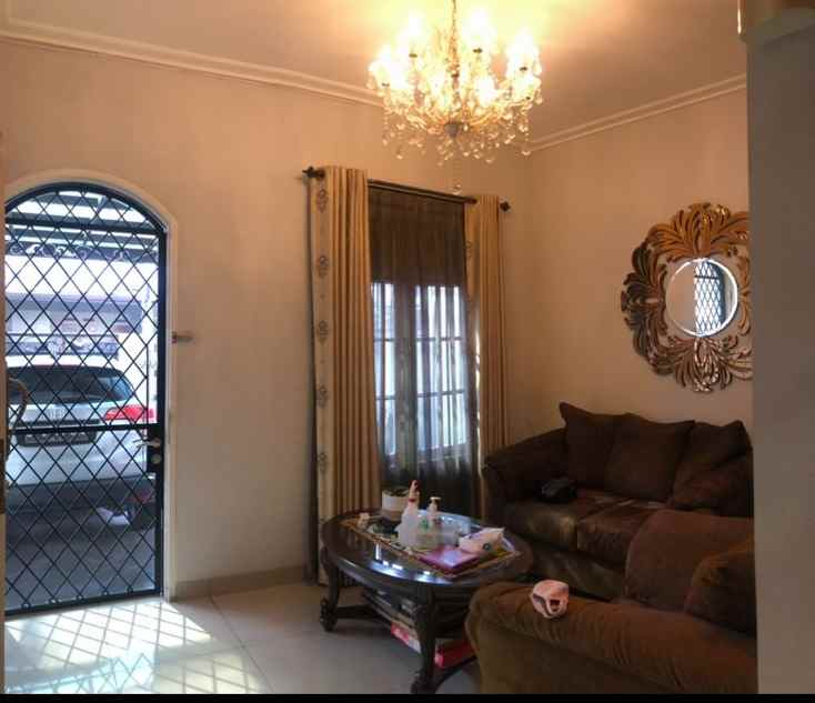 dijual rumah antapani