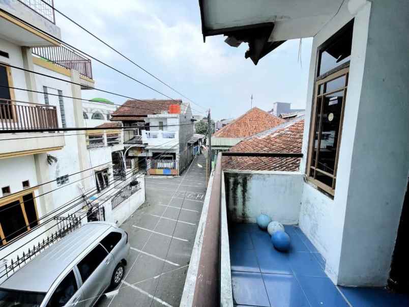 dijual rumah babakan sari kiaracondong