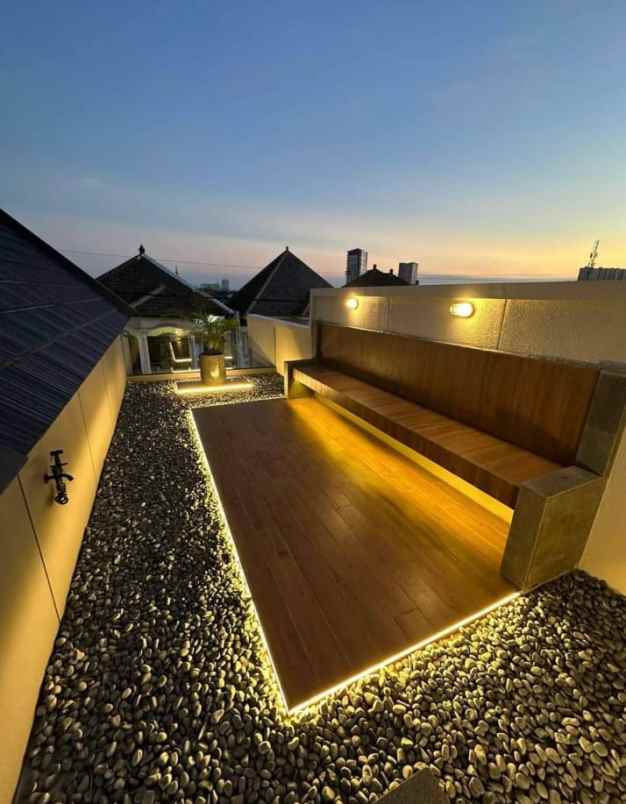 dijual rumah babatan pantai surabaya timur