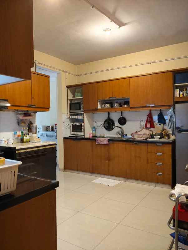 dijual rumah bagus di pulomas jakarta timur jakarta