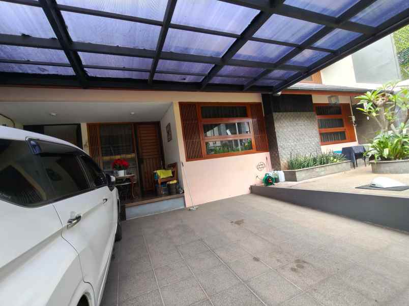 dijual rumah bagus di pulomas jakarta timur jakarta