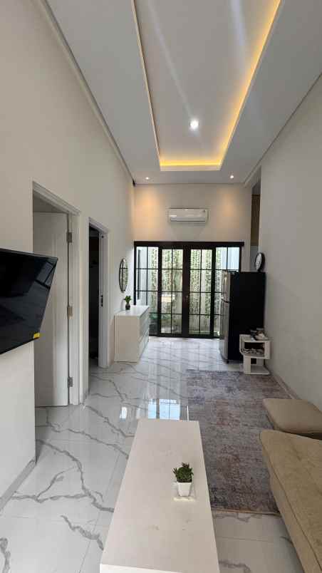 dijual rumah barat pasar cebongan