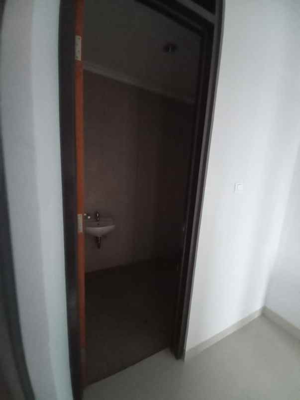 dijual rumah baru siap huni di ciganitri bandung