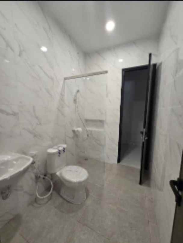 dijual rumah baruk
