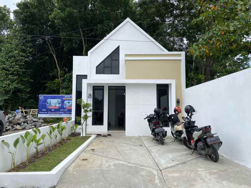 dijual rumah barukan manisrenggo klaten