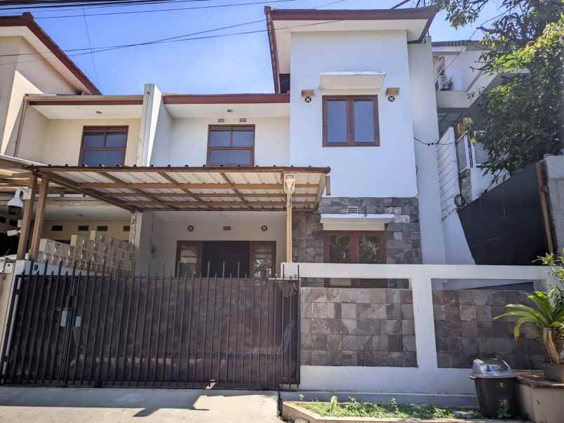 dijual rumah batununggal komplek