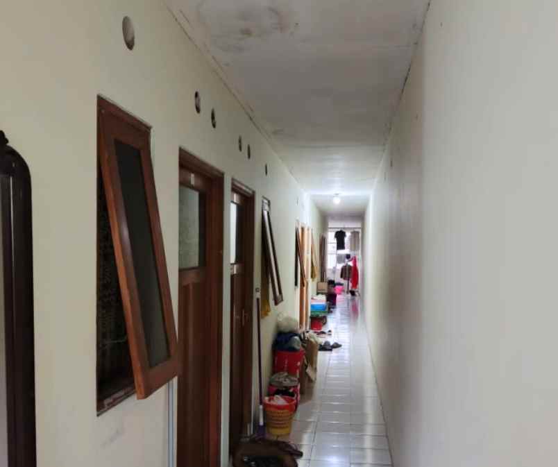 dijual rumah belakang menara bidakara