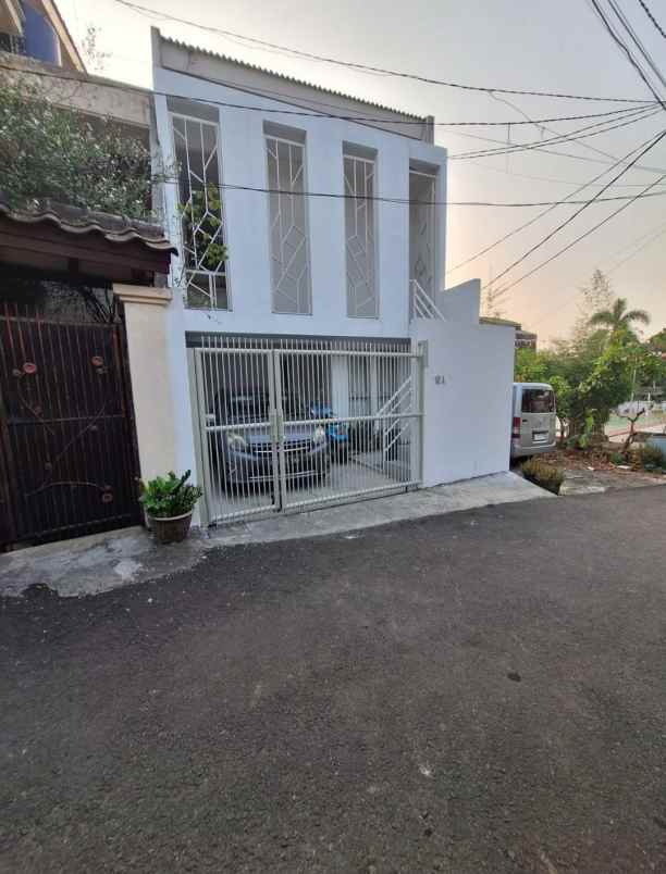 dijual rumah bintaro