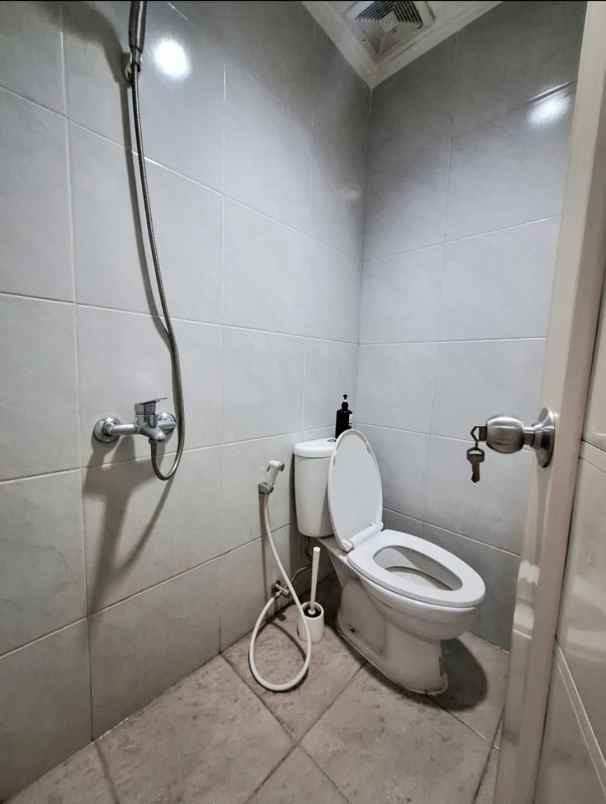 dijual rumah bintaro