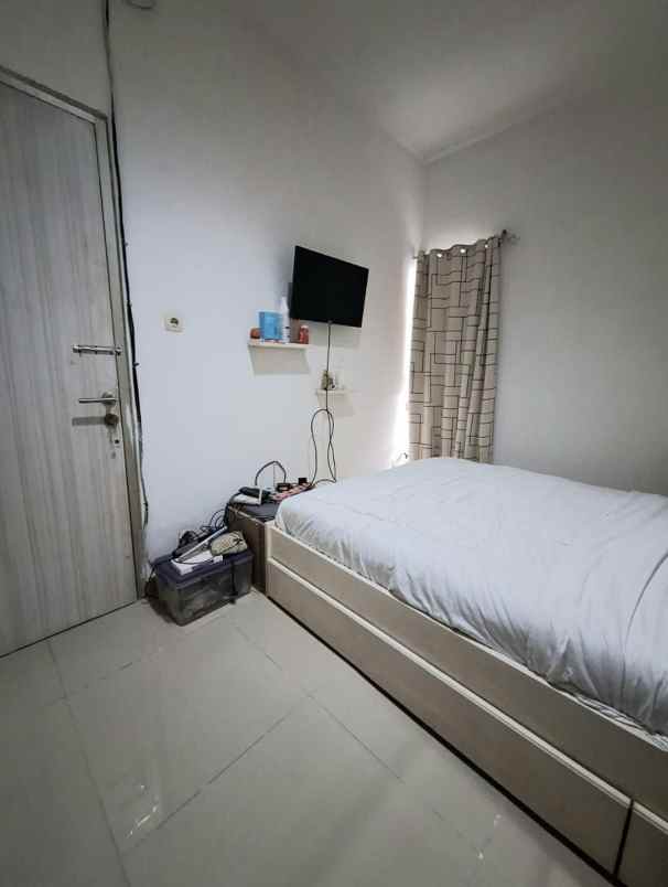 dijual rumah bintaro