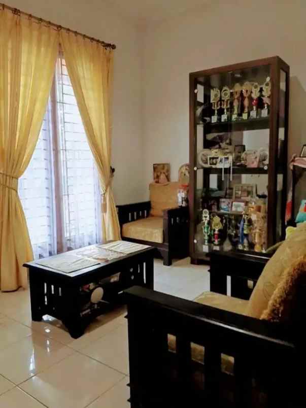 dijual rumah bintaro