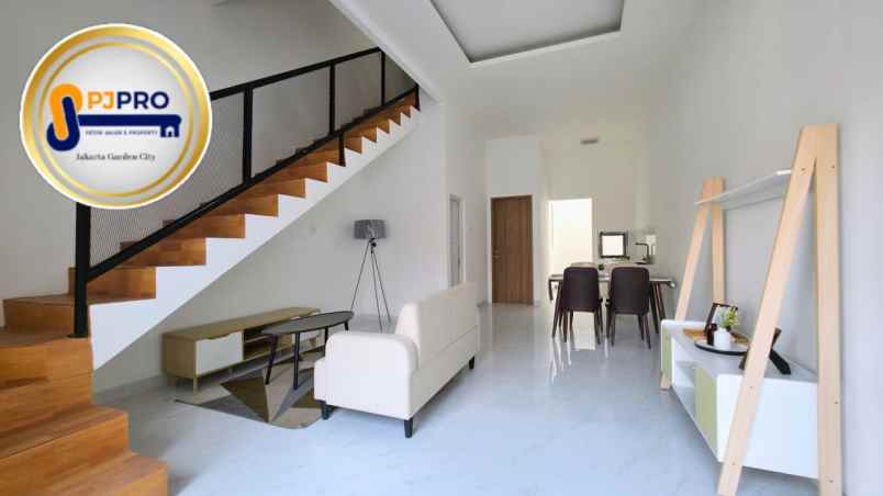 dijual rumah boulevard hijau