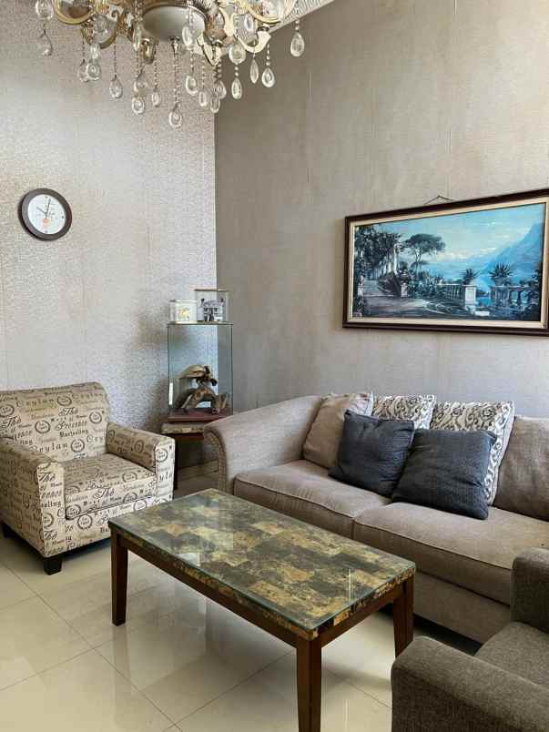 dijual rumah buahbatu regency