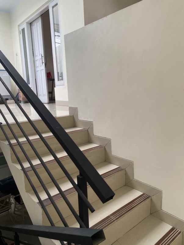 dijual rumah bukit cimanggu city