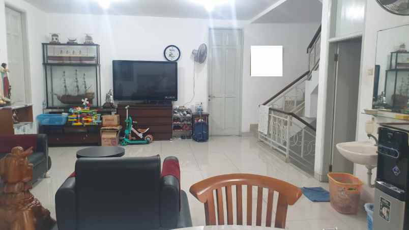 dijual rumah bukit gading mediterania