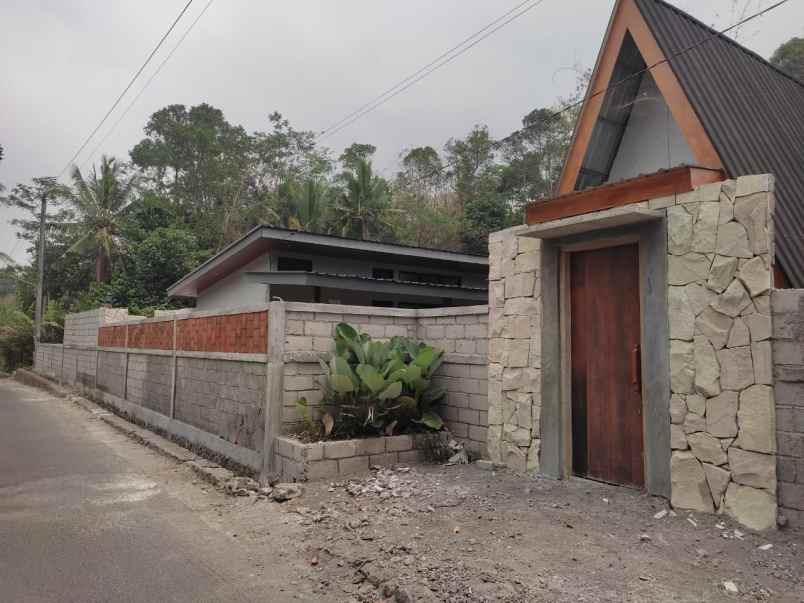 dijual rumah candibinangun kec pakem