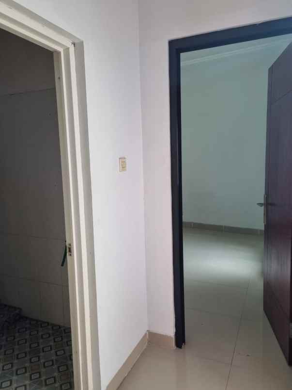 dijual rumah caringin bojong rawalumbu