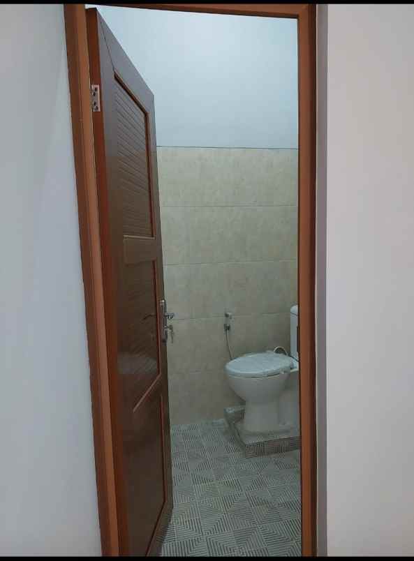 dijual rumah caringin bojong rawalumbu