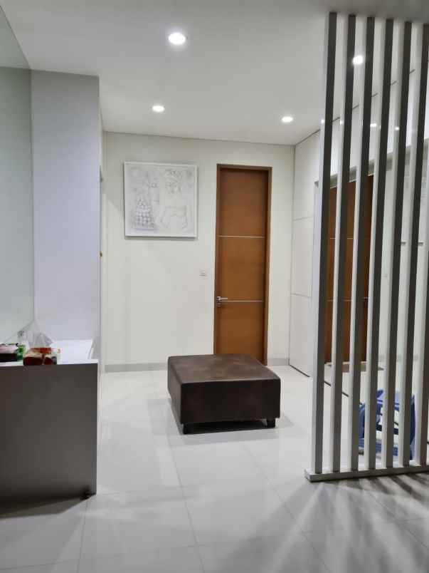 dijual rumah cempaka putih timur