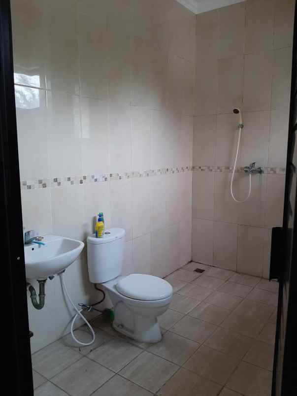 dijual rumah cibubur