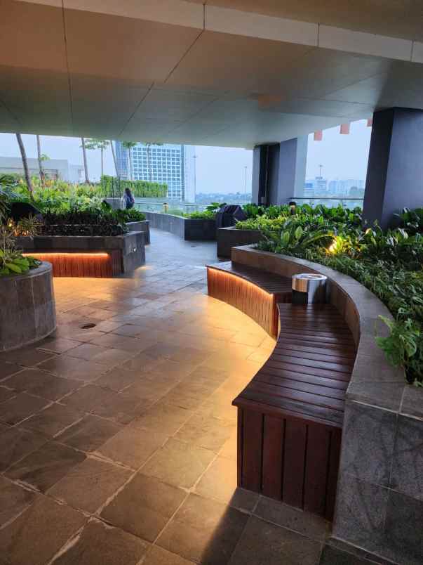 dijual rumah cilandak barat