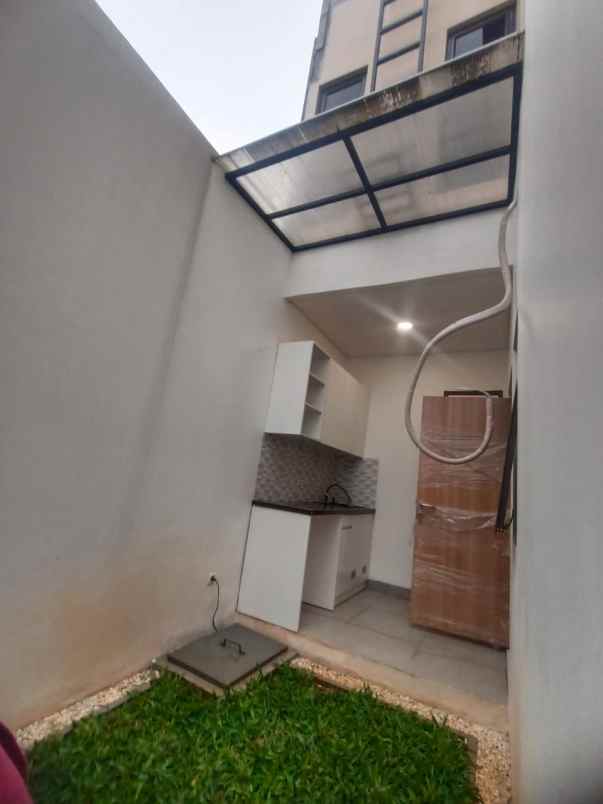 dijual rumah cimanggis depok