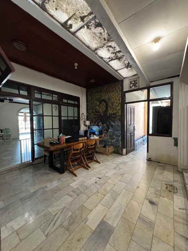 dijual rumah cinere estate
