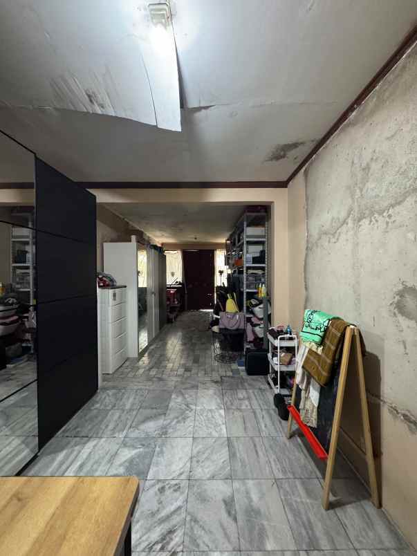 dijual rumah cinere estate